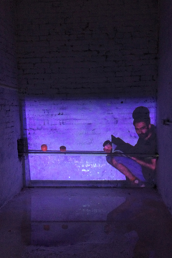 video performance: an apple, an orange, a muffin